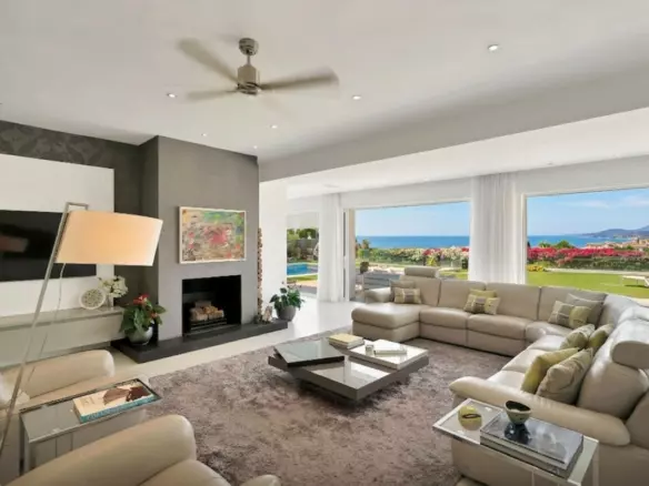 6-bedroom Villa In Marbella, Spain (413 M²)