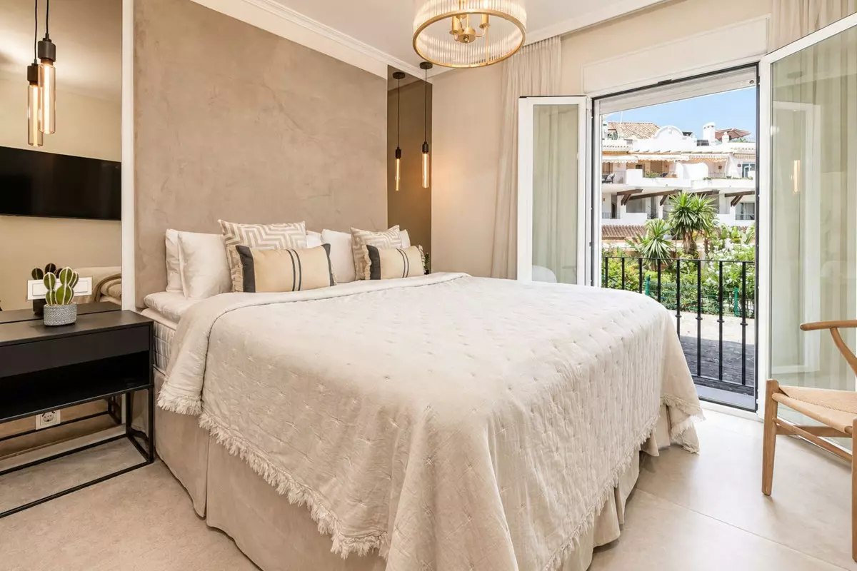 4-bedroom Apartment In Marbella, Spain (177 M²)