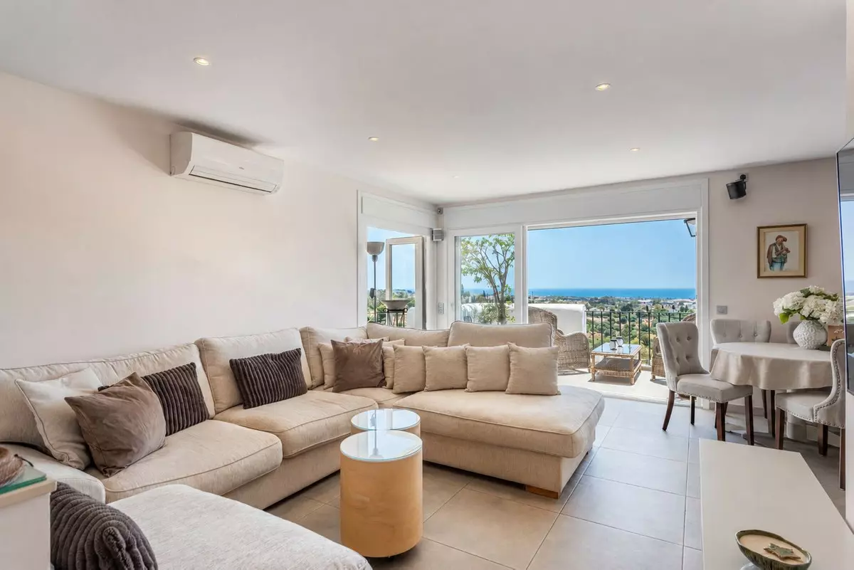 2-bedroom Apartment In Málaga, Spain (108 M²)