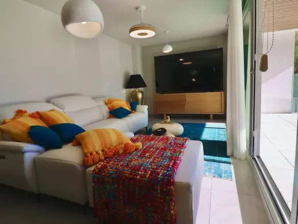 3-bedroom Apartment In Marbella, Spain (149 M²)