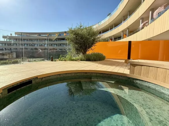 3-bedroom Apartment In Benalmádena, Spain (177 M²)