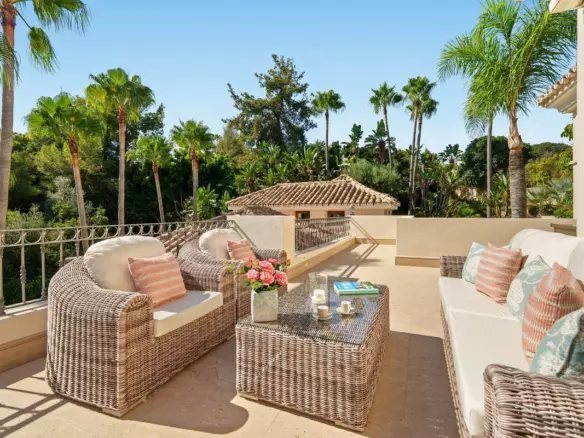 6-bedroom Villa In Marbella, Spain (712 M²)