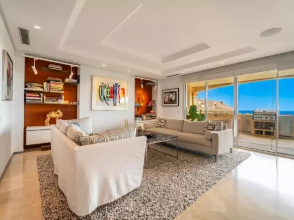 5-bedroom Apartment In Marbella, Spain (361 M²)