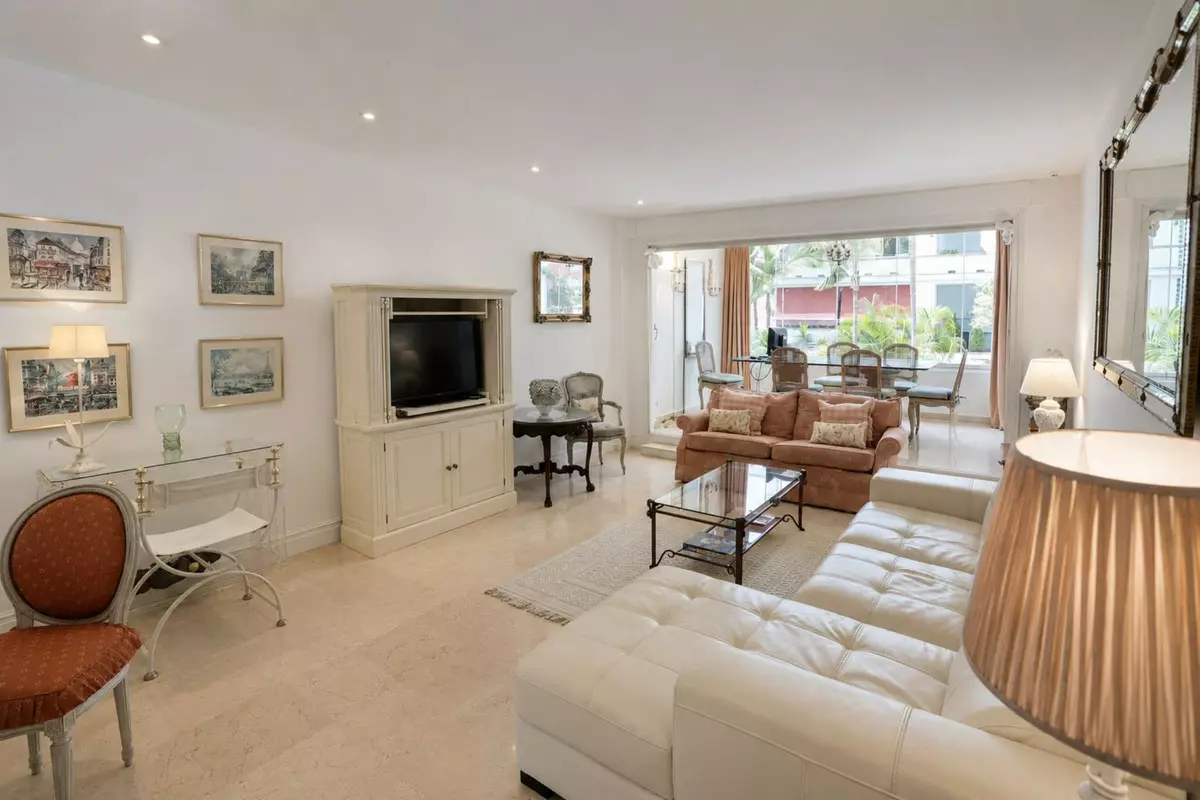 2-bedroom Apartment In Marbella, Spain (105 M²)