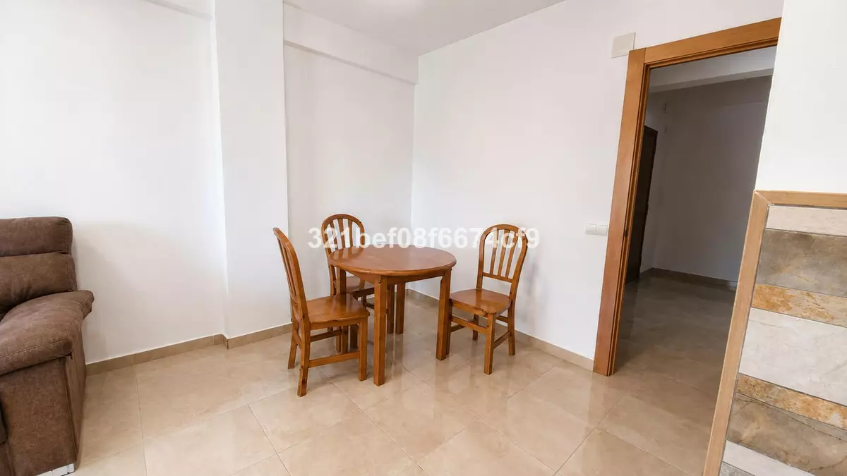 3-bedroom Apartment In Málaga, Spain (100 M²)