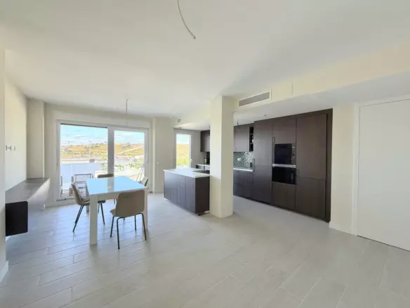 3-bedroom Apartment In Estepona, Spain (146 M²)