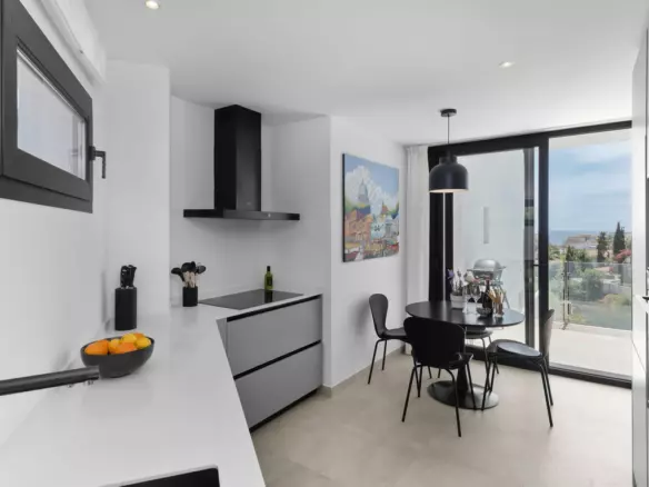 4-bedroom Town House In Fuengirola, Spain (183 M²)