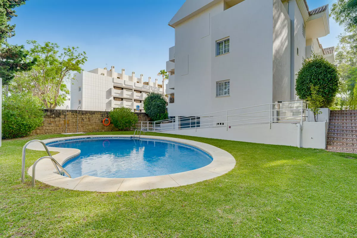 2-bedroom Apartment In Marbella, Spain (115 M²)