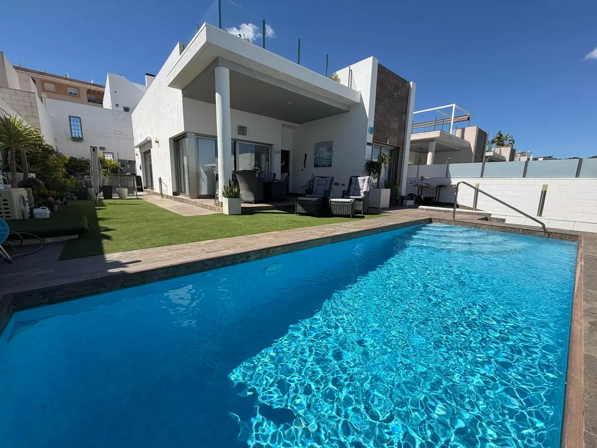 3-bedroom Villa In Orihuela, Spain (115 M²)