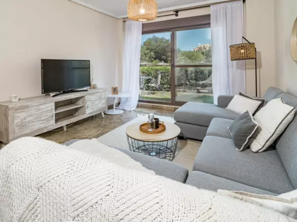 2-bedroom Apartment In Estepona, Spain (97 M²)