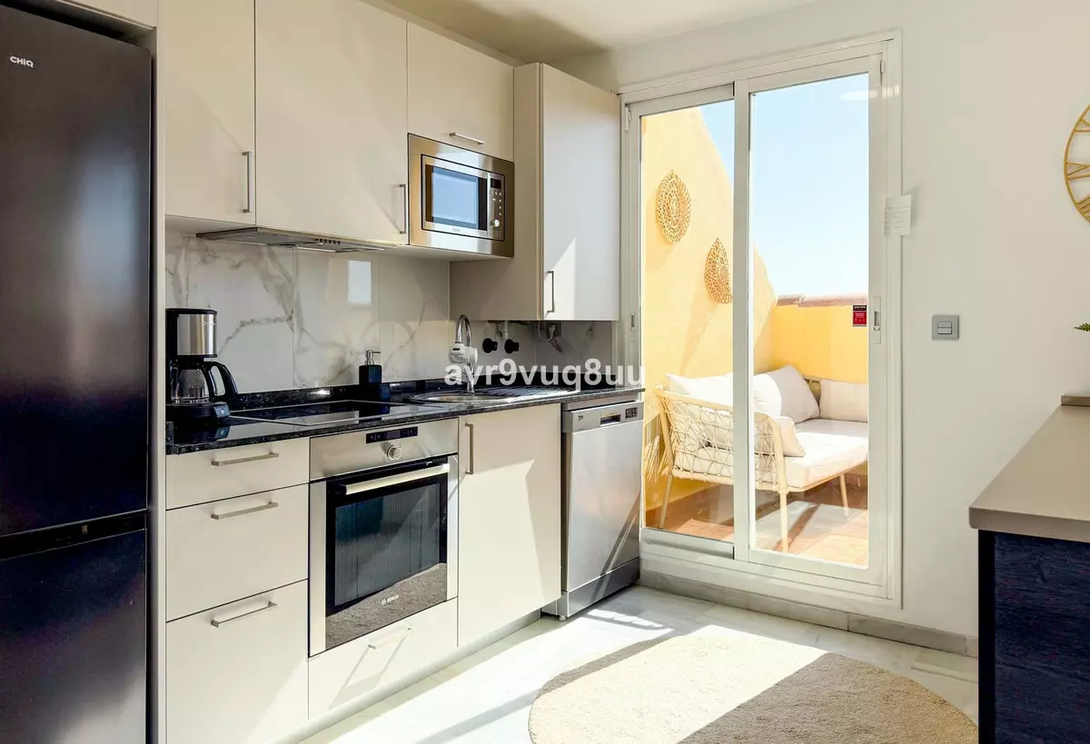 2-bedroom Apartment In Fuengirola, Spain (85 M²)