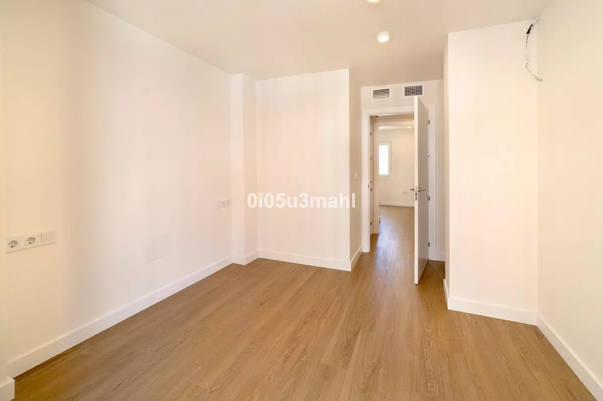 2-bedroom Apartment In Málaga, Spain (79 M²)