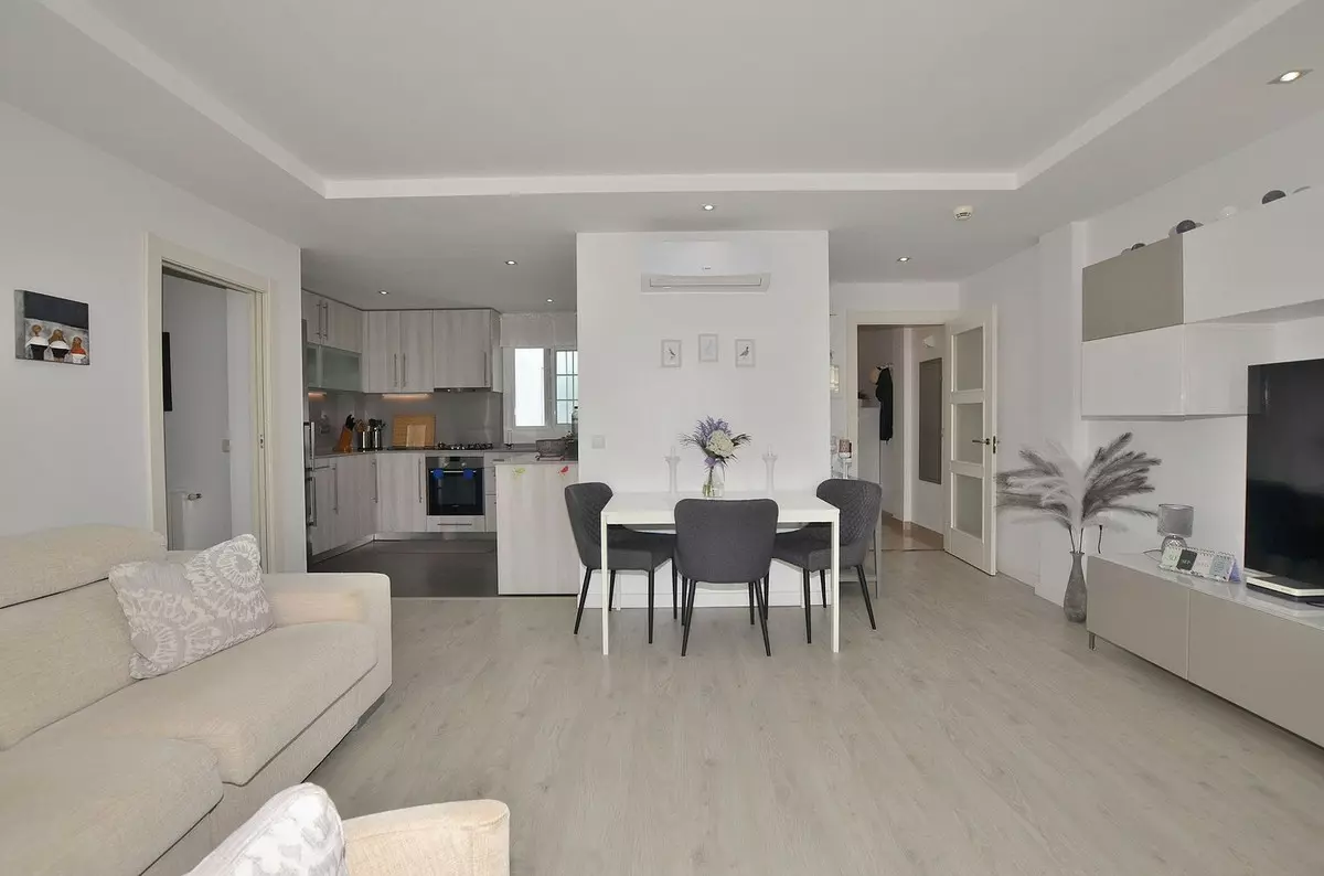 2-bedroom Apartment In Benalmádena, Spain (106 M²)