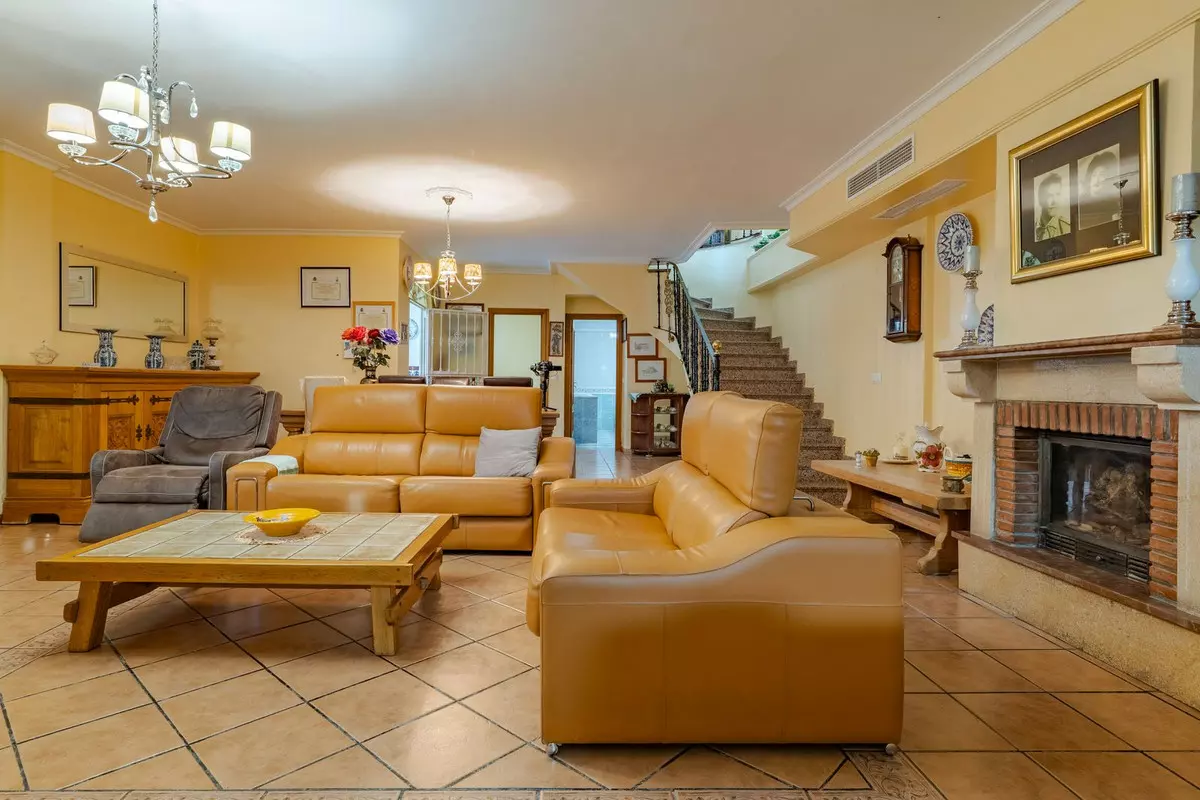 8-bedroom Villa In Alhaurín El Grande, Spain (556 M²)