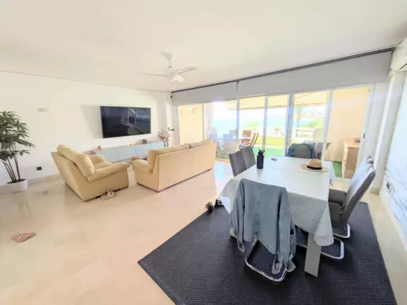 3-bedroom Apartment In Benalmádena, Spain (202 M²)