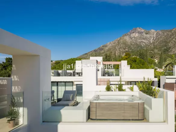 4-bedroom Villa In Marbella, Spain (421 M²)