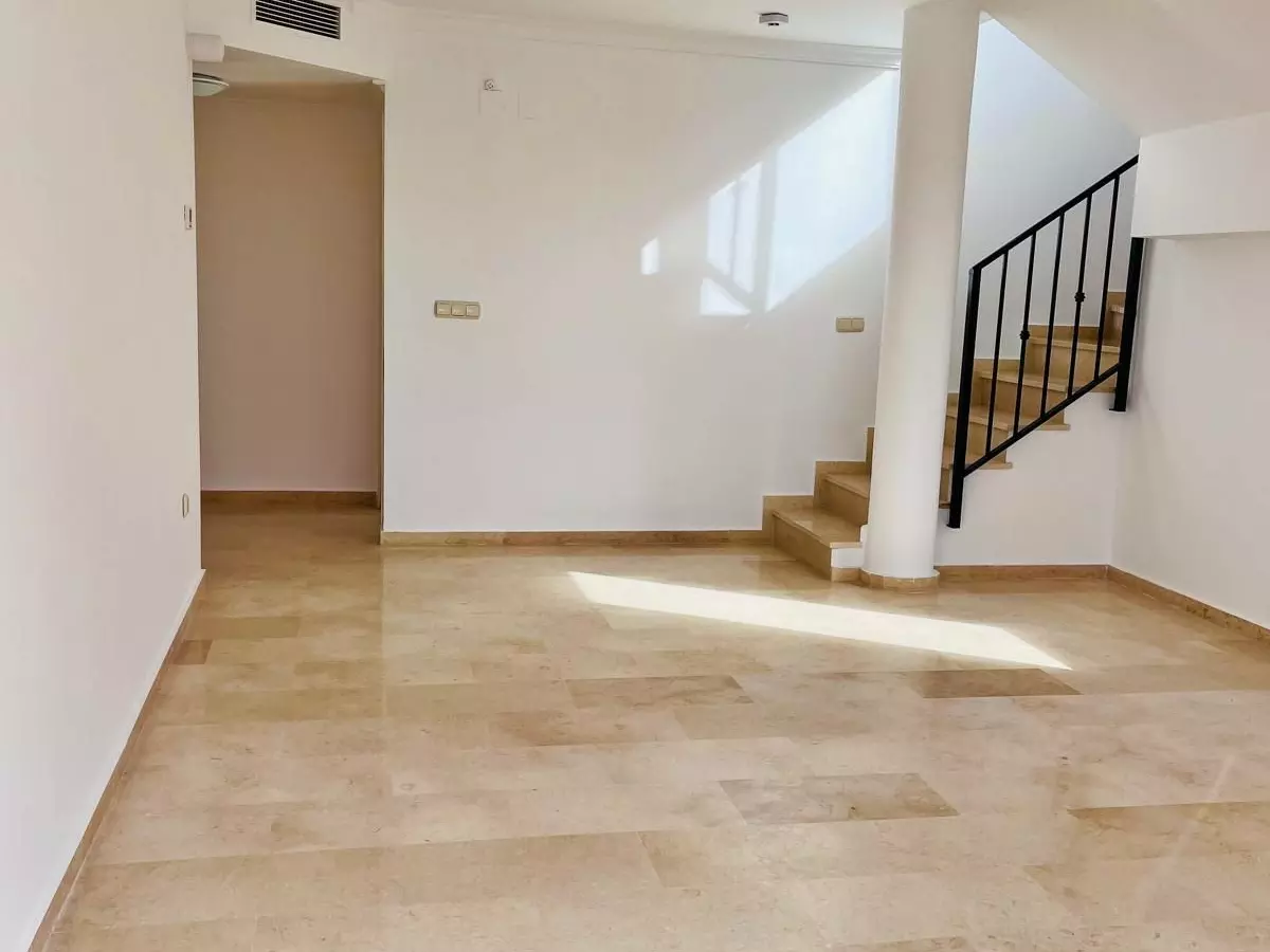 2-bedroom Apartment In Marbella, Spain (121 M²)