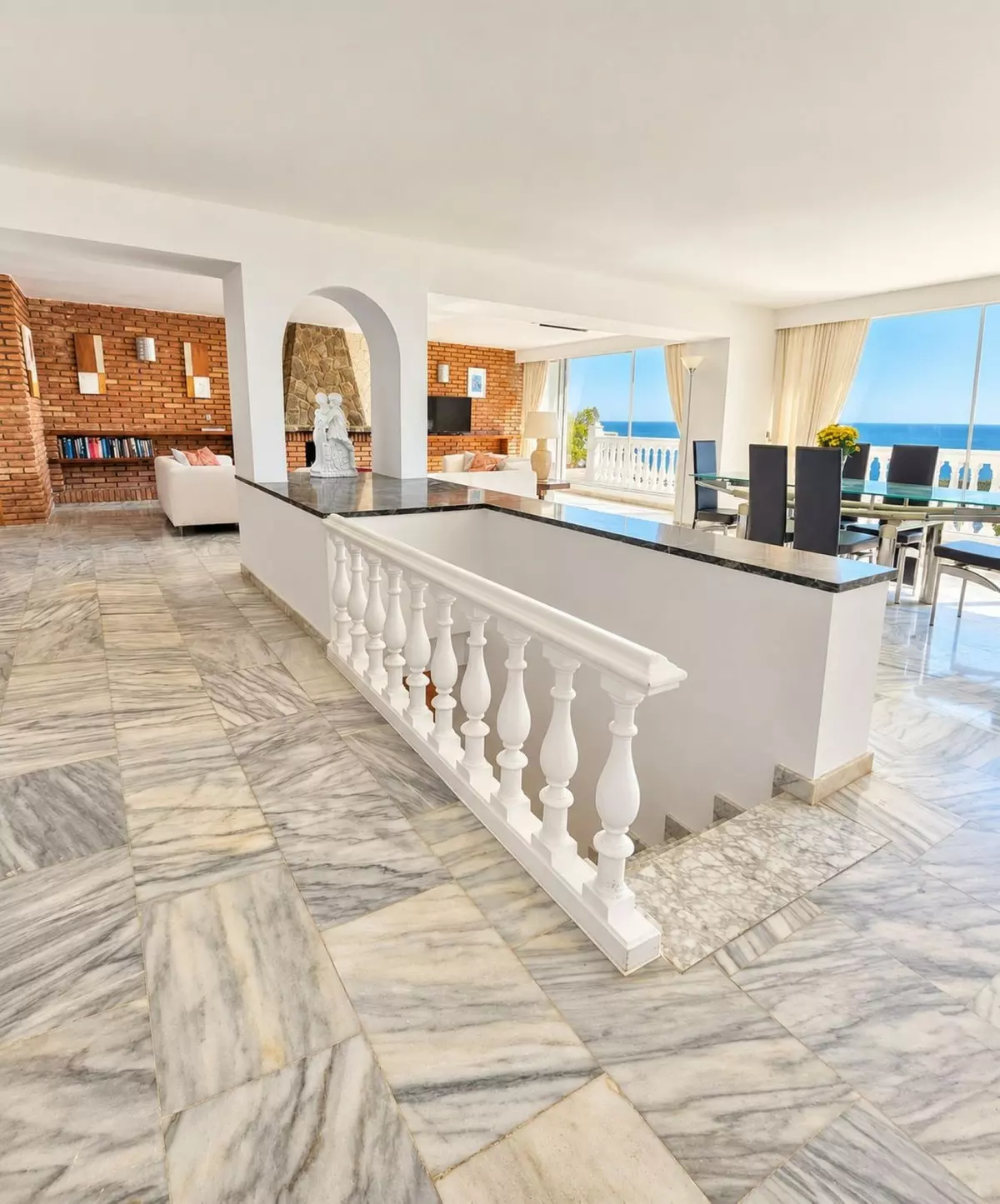 2-bedroom Apartment In Torremolinos, Spain (215 M²)