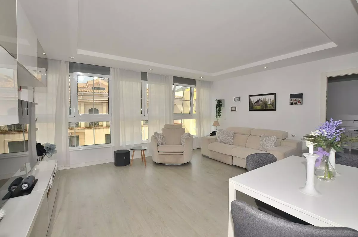 2-bedroom Apartment In Benalmádena, Spain (106 M²)
