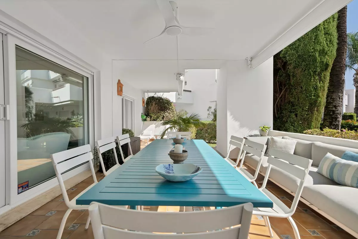 3-bedroom Apartment In Marbella, Spain (212 M²)