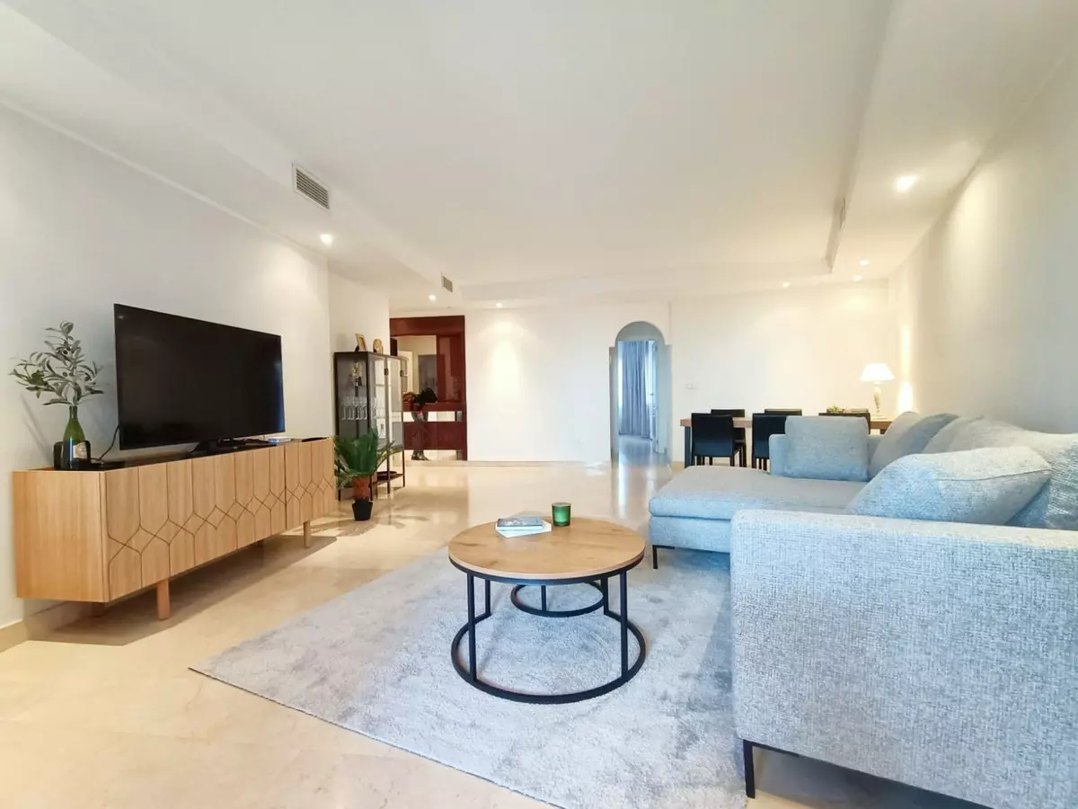 3-bedroom Apartment In Marbella, Spain (155 M²)