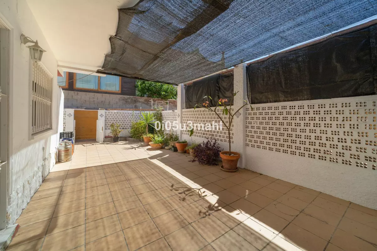 2-bedroom Villa In Rincón De La Victoria, Spain (42 M²)