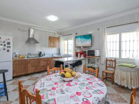 3-bedroom Country House In Álora, Spain (310 M²)