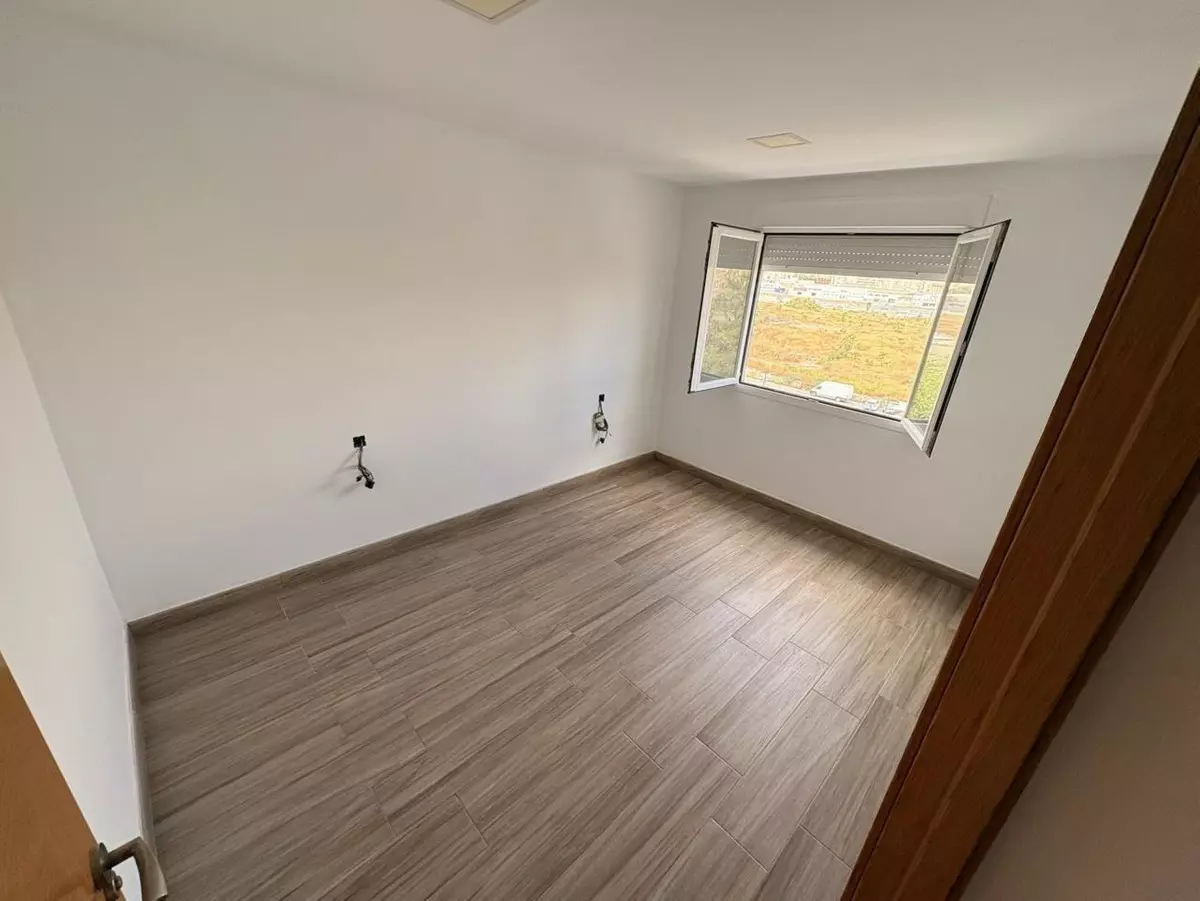 3-bedroom Apartment In Málaga, Spain (90 M²)
