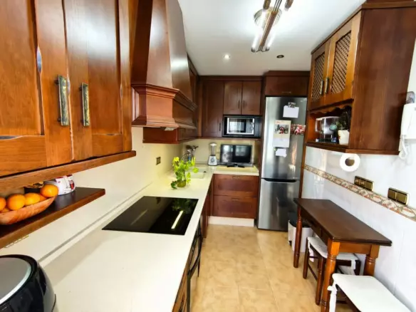 4-bedroom Apartment In Estepona, Spain (107 M²)