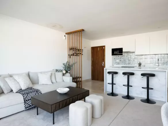 3-bedroom Apartment In Estepona, Spain (141 M²)
