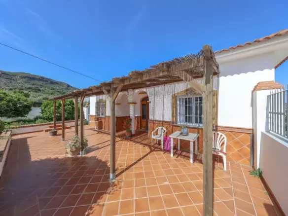 3-bedroom Country House In Álora, Spain (310 M²)