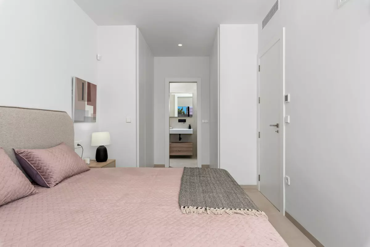 3-bedroom Villa In Los Alcázares, Spain (140 M²)