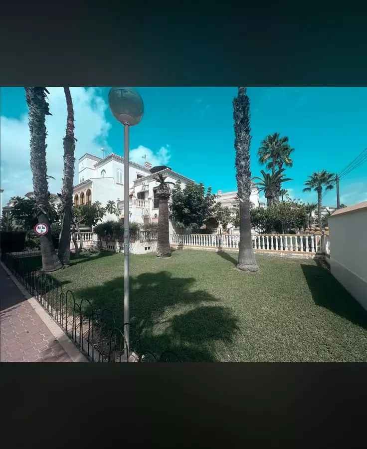 3-bedroom Apartment In Torrevieja, Spain (74 M²)