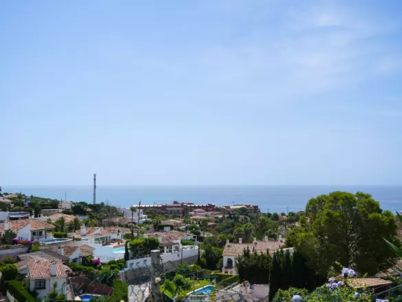 3-bedroom Apartment In Benalmádena, Spain (70 M²)