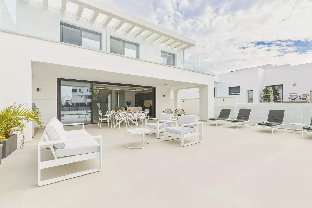5-bedroom Villa In Mijas, Spain (420 M²)