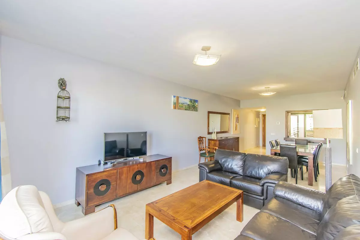2-bedroom Apartment In Estepona, Spain (91 M²)