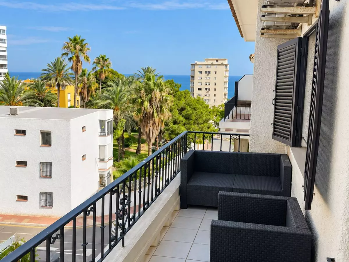 3-bedroom Apartment In Benalmádena, Spain (72 M²)
