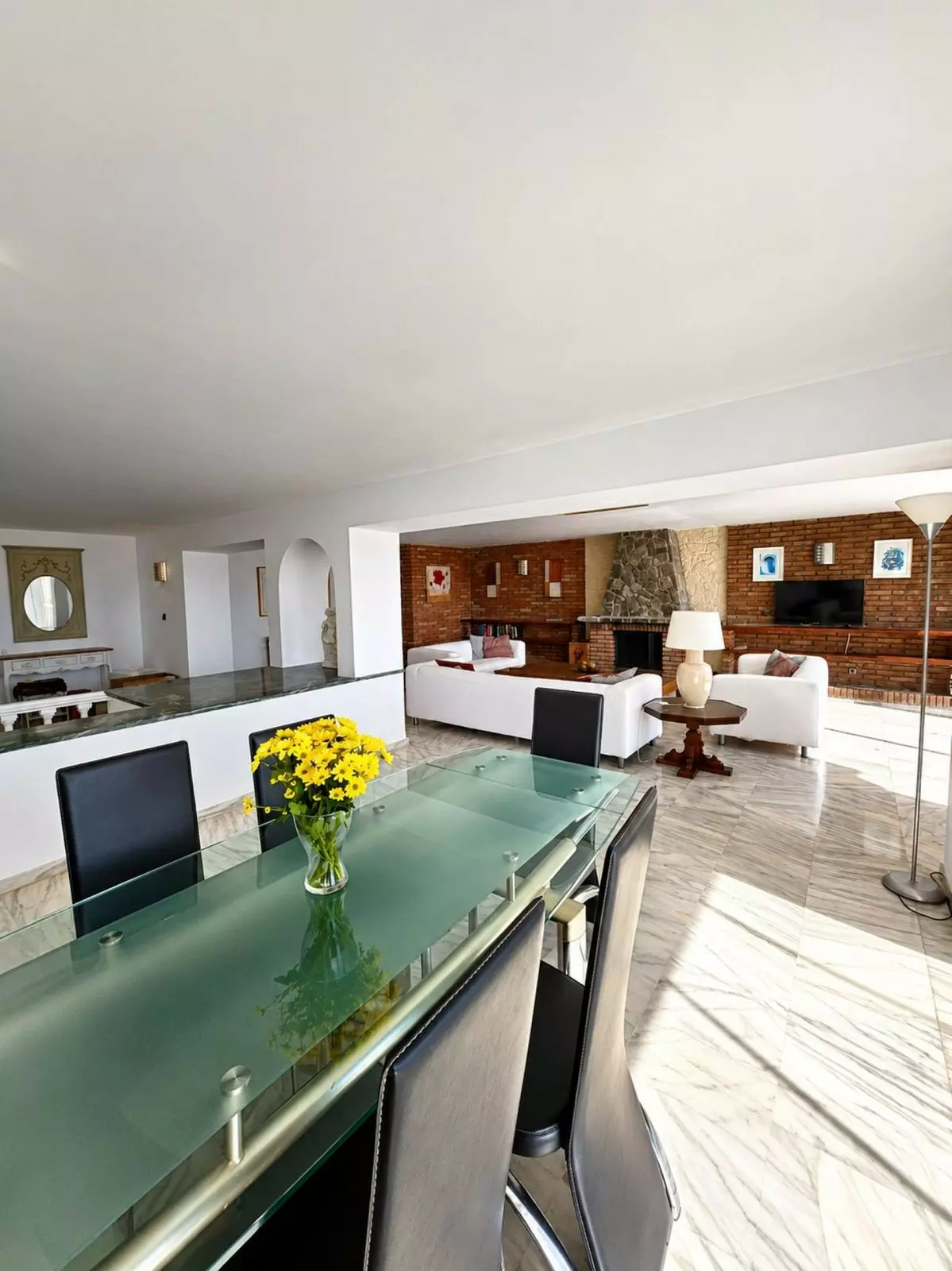 2-bedroom Apartment In Torremolinos, Spain (215 M²)