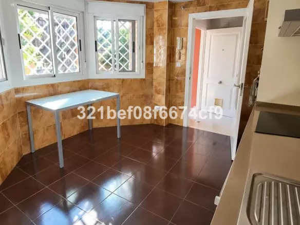 4-bedroom Town House In Estepona, Spain (185 M²)