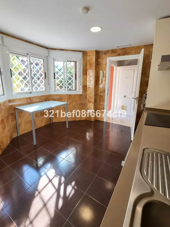 4-bedroom Town House In Estepona, Spain (185 M²)