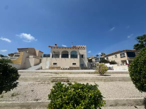 5-bedroom Villa In San Miguel De Salinas, Spain (163 M²)