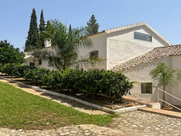 5-bedroom Country House In Villanueva Del Rosario, Spain (360 M²)