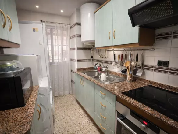 3-bedroom Apartment In Guardamar Del Segura, Spain (67 M²)