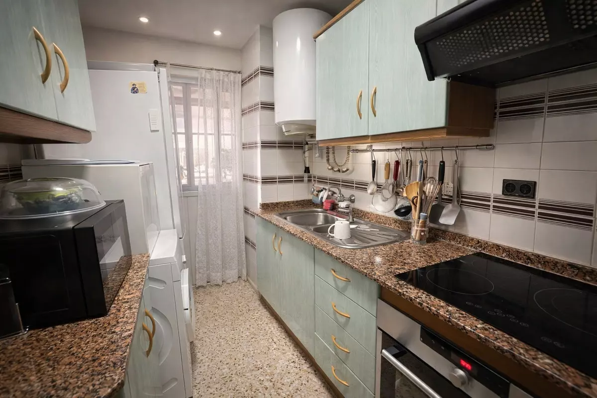 3-bedroom Apartment In Guardamar Del Segura, Spain (67 M²)