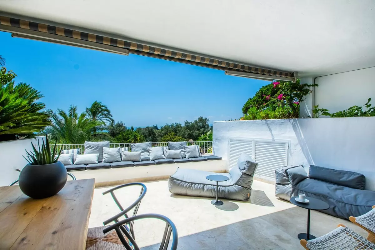 2-bedroom Apartment In Marbella, Spain (170 M²)