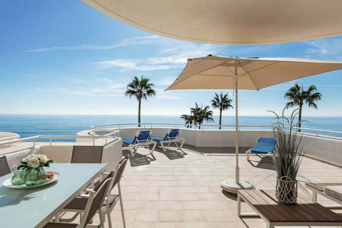 2-bedroom Apartment In Estepona, Spain (94 M²)