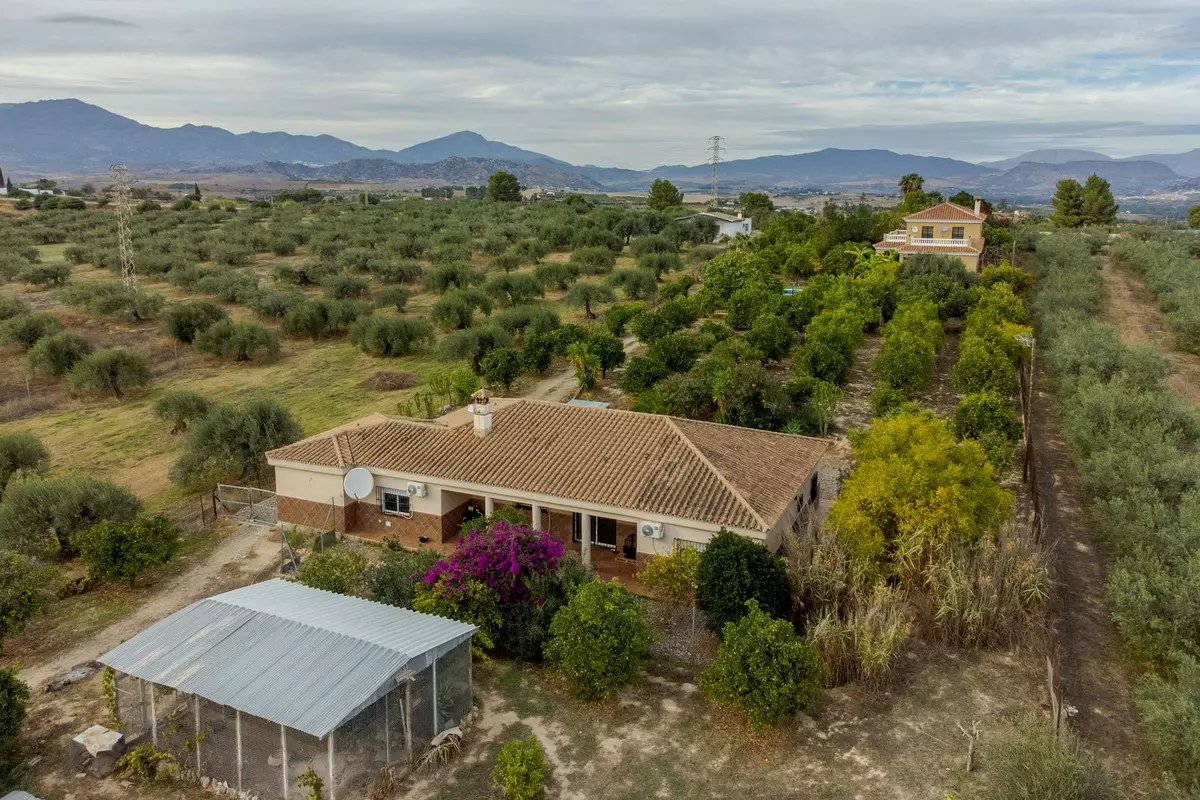 8-bedroom Villa In Alhaurín El Grande, Spain (556 M²)