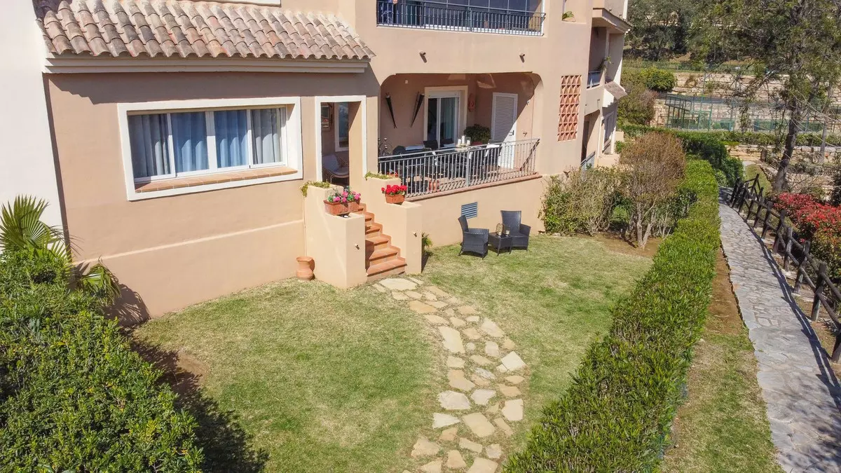 2-bedroom Apartment In Marbella, Spain (109 M²)