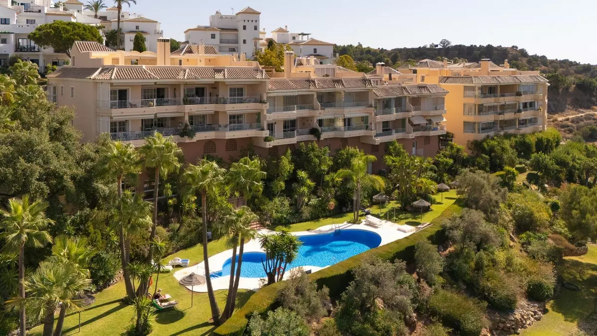 3-bedroom Apartment In Alhaurín El Grande, Spain (189 M²)