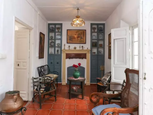 5-bedroom Town House In Tolox, Spain (296 M²)